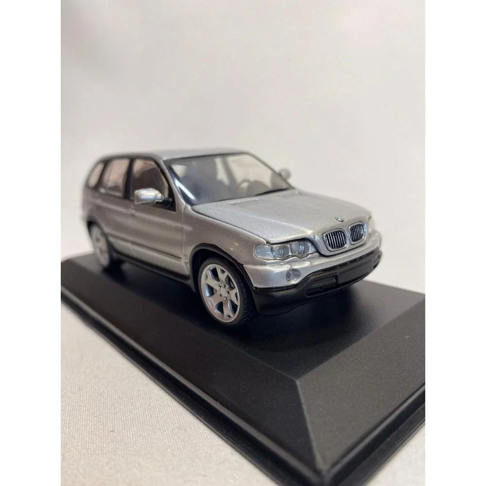 Paul's Model Art/Minichamps 1/43 Scale BMW X5